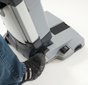 Nilfisk Advance SC100 Upright Scrubber