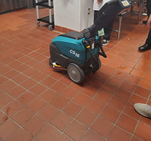 LPTB03328 | Floor Scrubber | Tennant CS16 | 14" | 3.9 Gallon | Disk | Battery | Pad Assist | 1 Year Warranty
