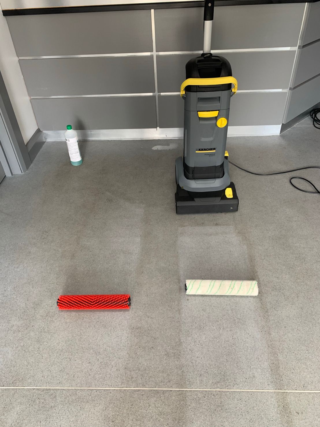 Karcher BR 30/4 C, Walk Behind Floor Scrubber, 12", 1 Gallon, Electric, Cylindrical, Forward and Reverse, 3 Year Warranty, 1.783-221.0