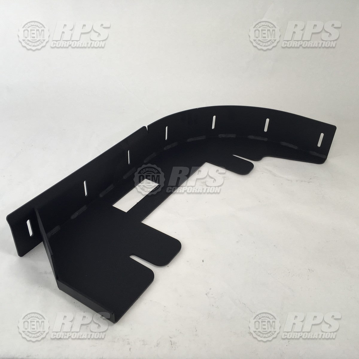 FactoryCat/Tomcat 370-1136, Shroud,LH,34"