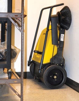 96190 | Tornado SWM 31/9 | Floor Sweeper | 31" | 9 Gallon Hopper | Manual | 2 Year Warranty