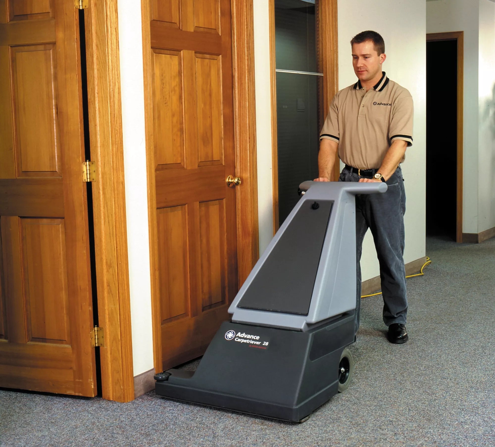 Advance CarpeTriever, Wide Area Vacuum, 28", Push, Electric, Tools Included, 2 Year Warranty, 56330020