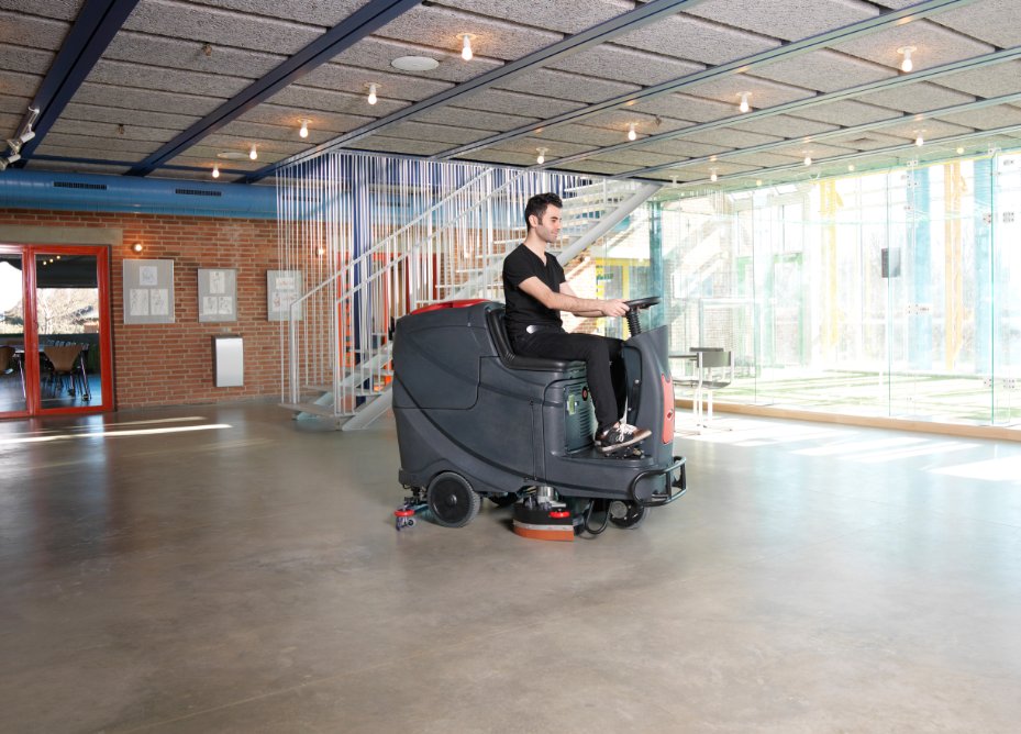 Viper AS850R, Rider Floor Scrubber, 32", 31 Gallon, Battery,  Disk, 3 Year Warranty