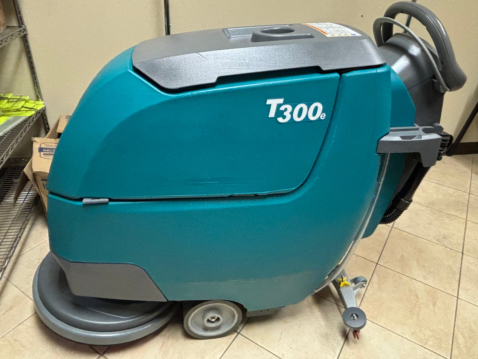 Refurbished Tennant T300e, 20" Walk Behind Disk Floor Scrubber, Battery, Pad Assist, 3/1/1 Warranty, Quick Ship