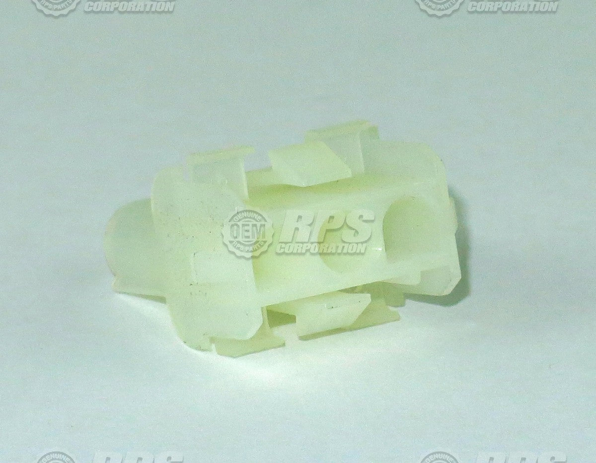 FactoryCat/Tomcat E-301, Housing,3 Pin,Female