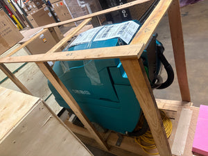 Tennant 1530, Walk Behind Carpet Extractor, 30 Gallon, 19", 1 Year Warranty, Demo Unit