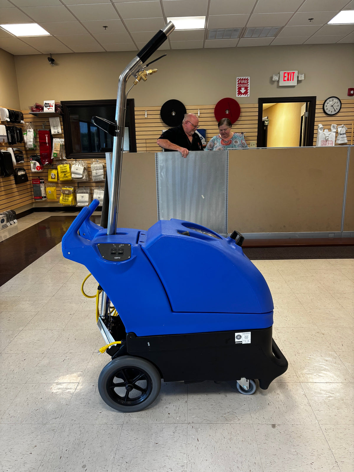 Clarke EX20, Carpet Extractor, 12.5 Gallon, 100 PSI, Cold Water, Single 3 Stage Vac Motor, 1 Year Warranty, Demo Unit
