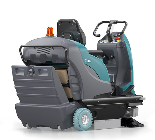 Tennant S680 | Floor Sweeper | 42" | 18.7 Gallon Hopper | Ride-On | Battery | Dual Side Brushes | 2 Year Warranty