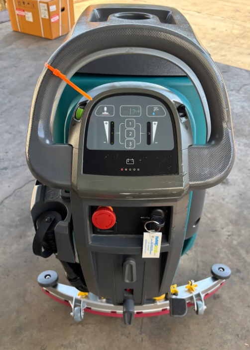 Refurbished Tennant T300, 20" Walk Behind Disk Floor Scrubber, Battery, Self Propel, 3/1/1 Warranty, Quick Ship