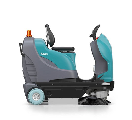 Tennant S680, Floor Sweeper, 42", 18.7 Gallon Hopper, Ride-On, Battery, Dual Side Brushes, 2 Year Warranty