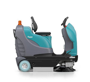 Tennant S680, Floor Sweeper, 42", 18.7 Gallon Hopper, Ride-On, Battery, Dual Side Brushes, 2 Year Warranty