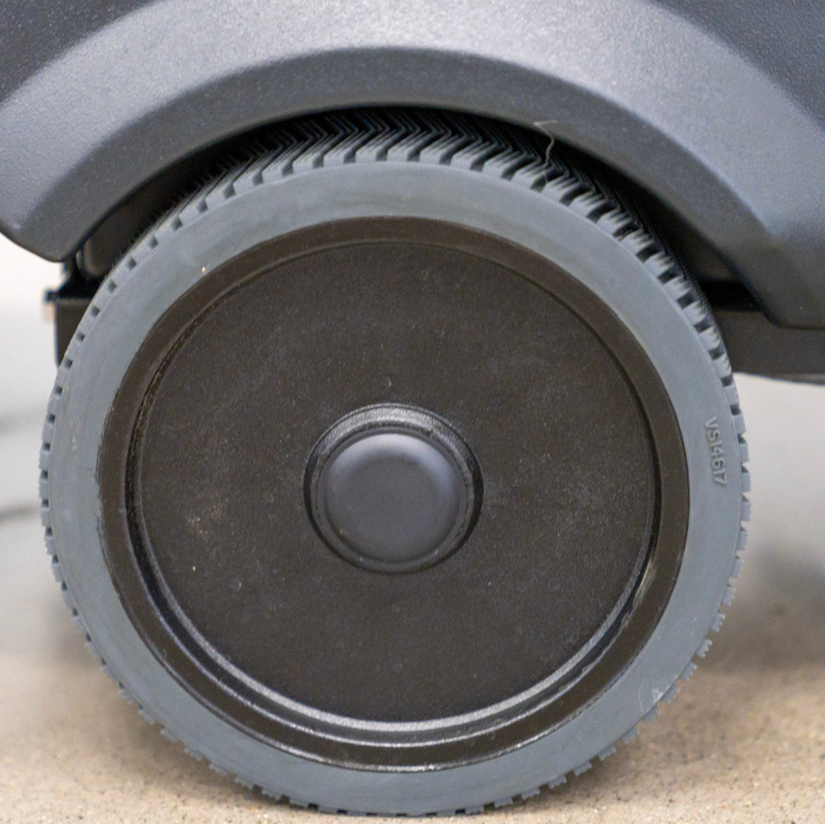 Walk Behind Floor Scrubber, 26", 22 Gallon, Battery, Self Propel, Disk, 3/3/1/1 Warranty