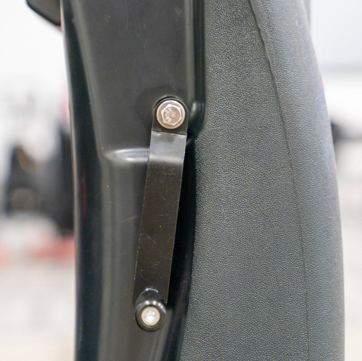 Rider Floor Scrubber, 28", 31 Gallon, Battery,  Disk, 3/3/1/1 Warranty