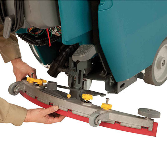 Tennant T300, Walk Behind Floor Scrubber, 24", 11 Gallon, Battery, Self Propel, Disk, 3 Year Warranty