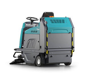 Tennant S880 Compact Battery Ride-On Sweeper